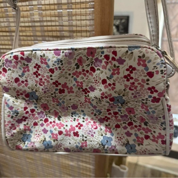 Rare Vintage Koltov Floral Women's Bag with Cream Accents - cottagecore! - Picture 3 of 8